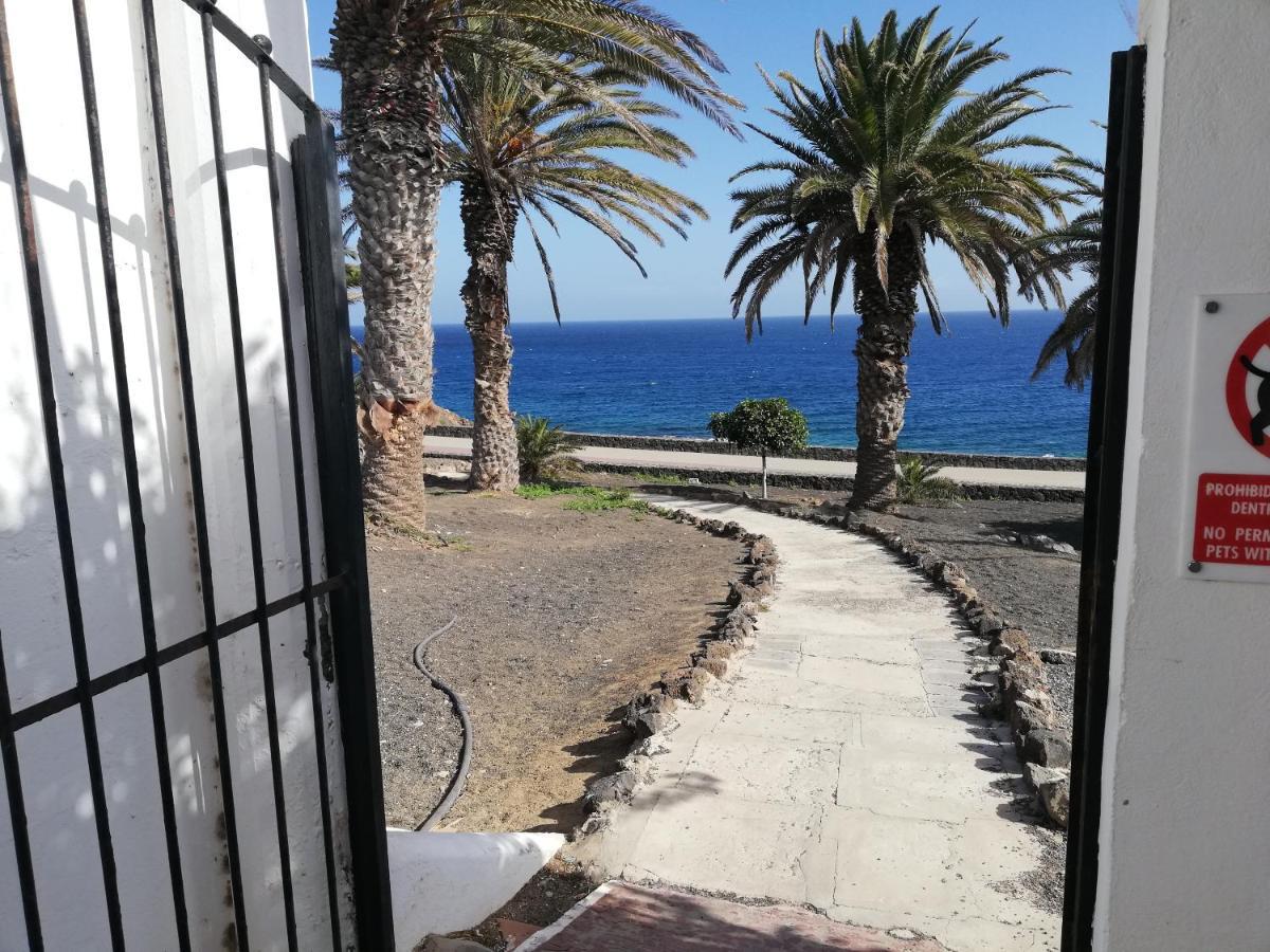 Apartamento Luca 05 En Playa Roca Costa Teguise Bagian luar foto
