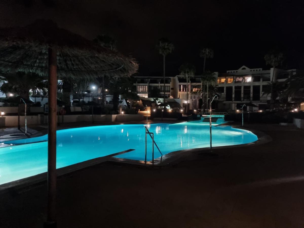 Apartamento Luca 05 En Playa Roca Costa Teguise Bagian luar foto